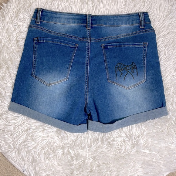 Fire & Rain High-Rise Roll Cuff Denim Shorts with Doodle Drawings - Picture 6 of 7